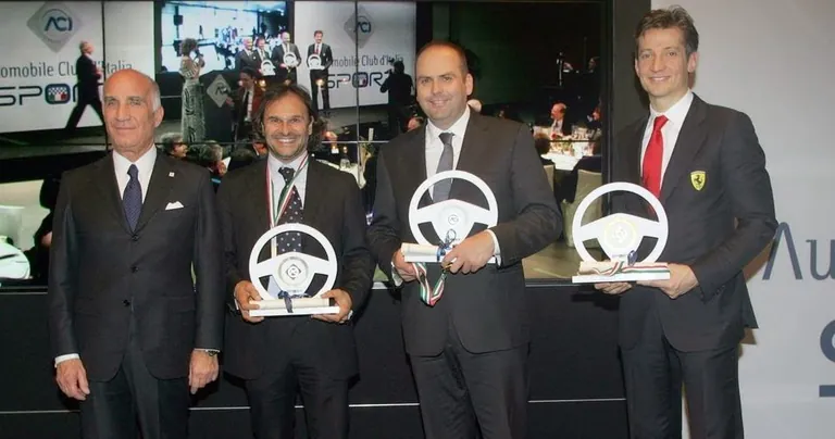 La premiazione del Volante d’Argento per Max Rendina