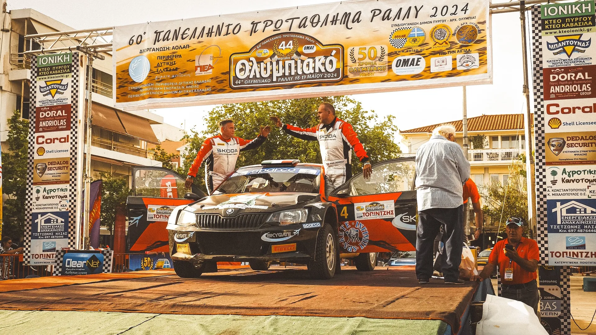Max Rendina ed Emanuele Inglesi sul podio in Grecia